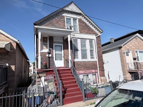 3035 S Farrell Street, Chicago, IL, 60608 | Card Image
