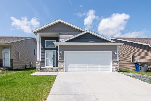 4533 18th St S, Moorhead, MN, 56560-7188 | Card Image
