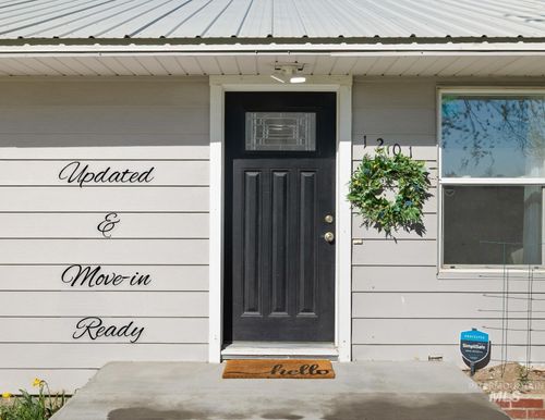 1201 California St, Gooding, ID, 83330-1728 | Card Image