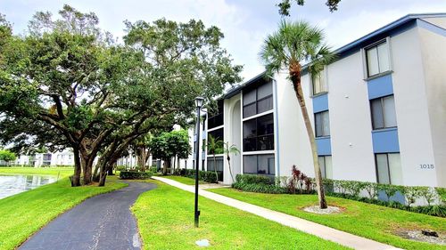 b3-1015 Green Pine Blvd, West Palm Beach, FL, 33409-7006 | Card Image