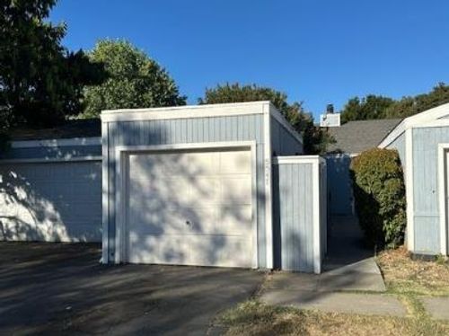5549 Tree Swallow Court, Stockton, CA, 95207 | Card Image