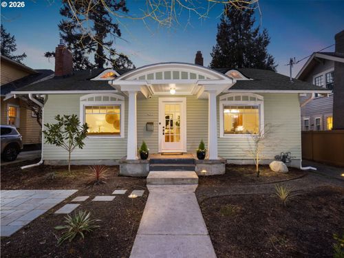 4203 Ne 32nd Pl, Portland, OR, 97211 | Card Image