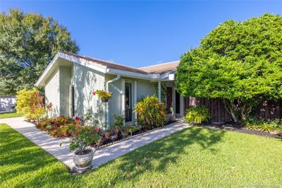 4171 Sw Egret Pond Terrace, House other with 3 bedrooms, 2 bathrooms and 1 parking in Palm City FL | Image 1