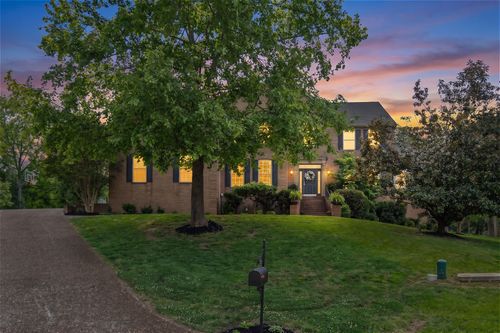 9015 Grey Pointe Ct, Brentwood, TN, 37027-8142 | Card Image