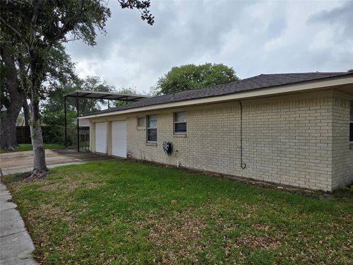 4218 Ember Ln, Deer Park, TX, 77536-6227 | Card Image