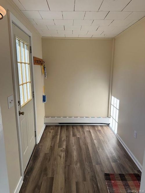 347 Bellvale Rd, Chester, NY, 10918-3114 | Card Image