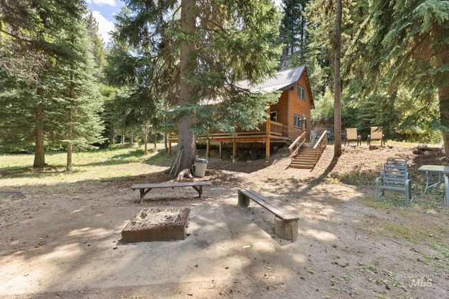 10324 Peterson Loop, House other with 2 bedrooms, 1 bathrooms and null parking in Cascade ID | Image 6