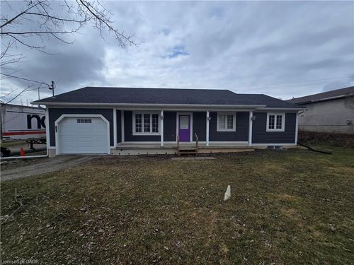 10 Woolwich St N, Breslau, ON, N0B1M0 | Card Image