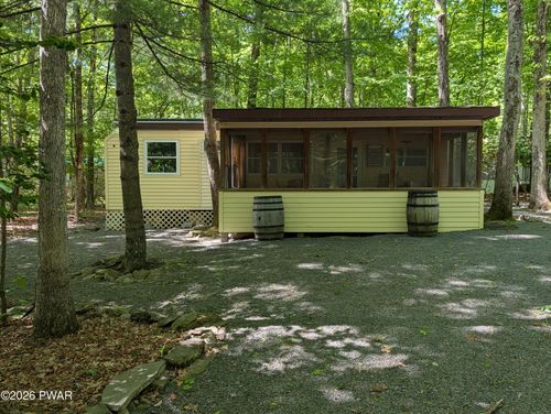 146 Club House Dr, Shohola, PA, 18458-3007 | Card Image