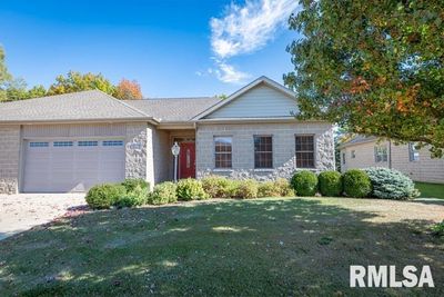 11226 N Oakwood Drive, Home with 3 bedrooms, 2 bathrooms and null parking in Peoria IL | Image 3