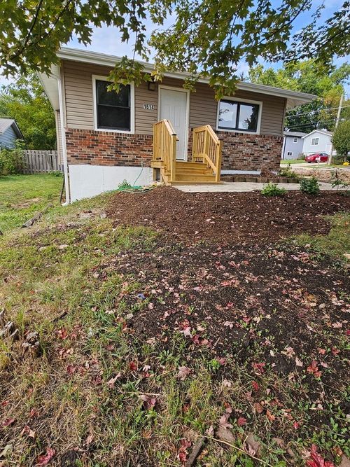 1614 North Ave, Round Lake Beach, IL, 60073-2185 | Card Image
