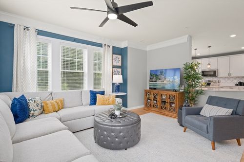 apt-207-240 Martins Lndg, North Reading, MA, 01864-2088 | Card Image