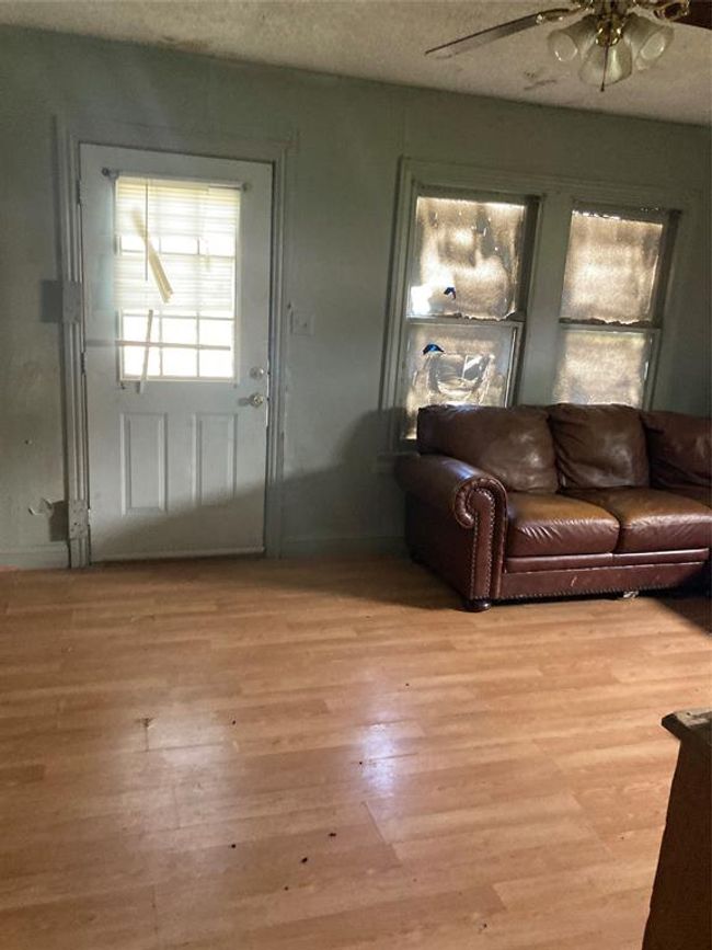 602 E 4 Th St, Home with 0 bedrooms, 0 bathrooms and null parking in Alice TX | Image 6