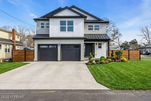 420 New Jersey Ave, Pine Beach, NJ, 08741-1139 | Card Image