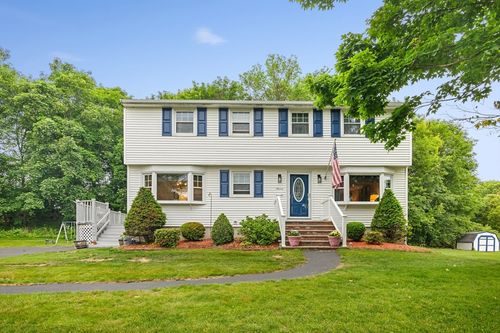 11 Beaver Pl, Billerica, MA, 01821-3751 | Card Image