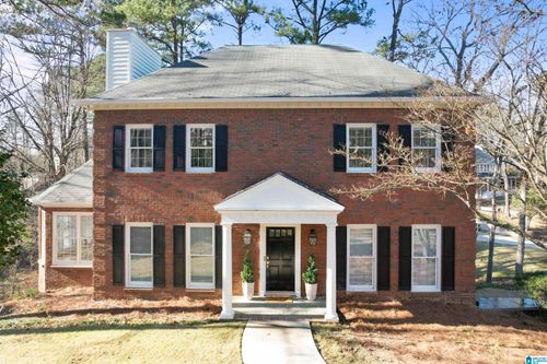 2100 Riverine Oaks Pl, Hoover, AL, 35244-1309 | Card Image
