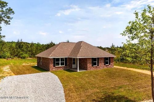 44 John Travis Rd, Poplarville, MS, 39470-7446 | Card Image
