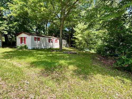 8771 Chain O Lakes Dr, Delton, MI, 49046-7902 | Card Image