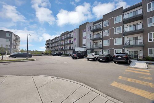 3315-33 Carringham Gate Nw, Calgary, AB, T3P2H6 | Card Image