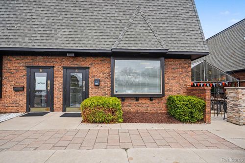 11225 S Saginaw Street, Grand Blanc, MI, 48439 | Card Image
