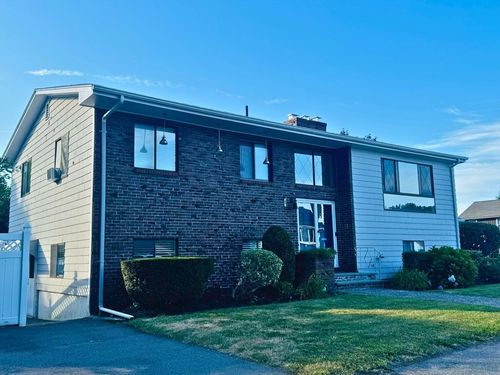 4 Pevwell Dr, Saugus, MA, 01906-2818 | Card Image