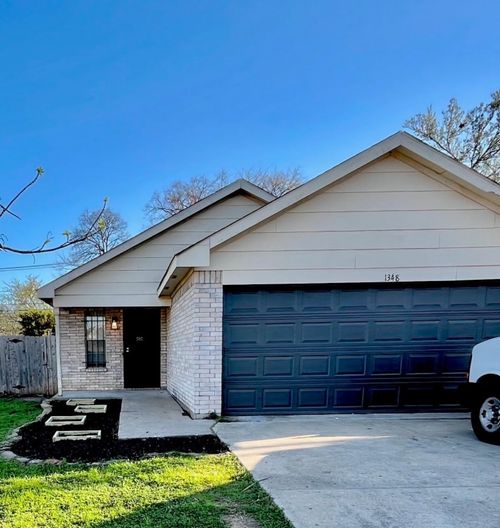 1348 E Maddox Ave, Fort Worth, TX, 76104-5747 | Card Image