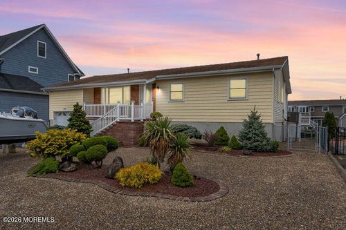 1964 Seaman Ct, Toms River, NJ, 08753-3118 | Card Image