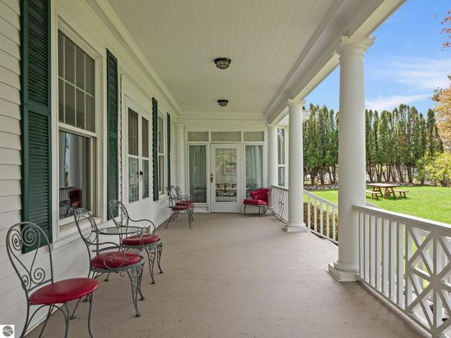 431 Michigan Ave, House other with 10 bedrooms, 7 bathrooms and null parking in Charlevoix MI | Image 75