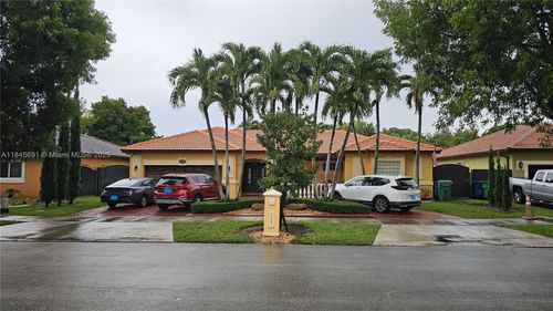 16569 Nw 91st Ct, Miami Lakes, FL, 33018-6182 | Card Image