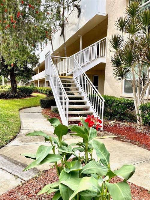 17-10032 65th Ave N, St Petersburg, FL, 33708-3554 | Card Image