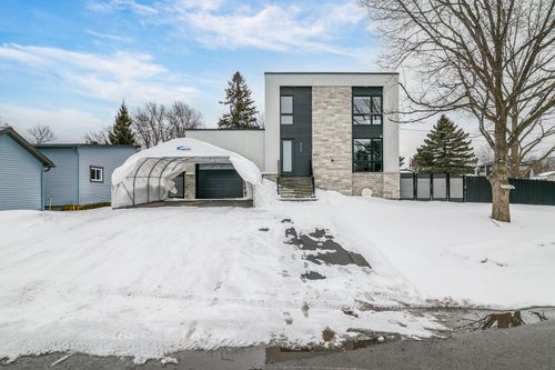 8250 Rue Du Jabot, Terrebonne, QC, J7M1A3 | Card Image