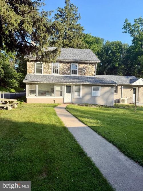 2800 River Rd, READING, PA, 19605-2346 | Card Image