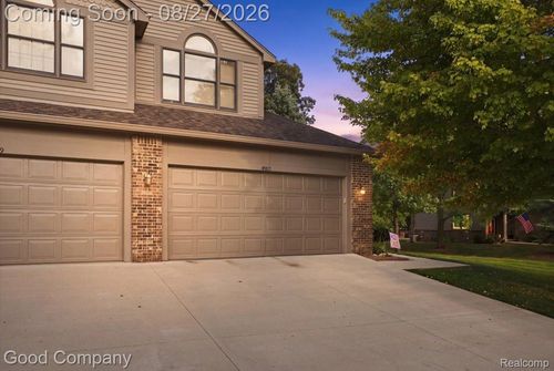 45117 Coachman Ct, Canton, MI, 48187-5080 | Card Image