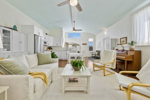 834 Water St, Peterborough, ON, K9H3N9 | Card Image