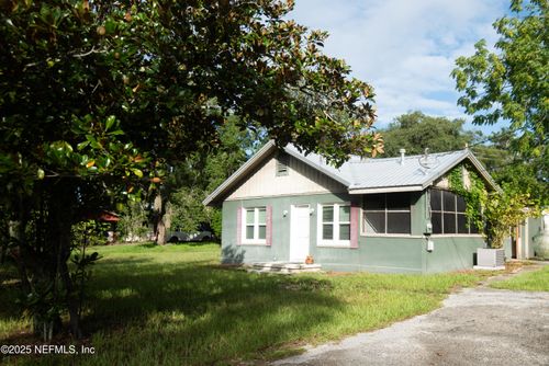 2212 Silver Lake Dr, Palatka, FL, 32177-5520 | Card Image