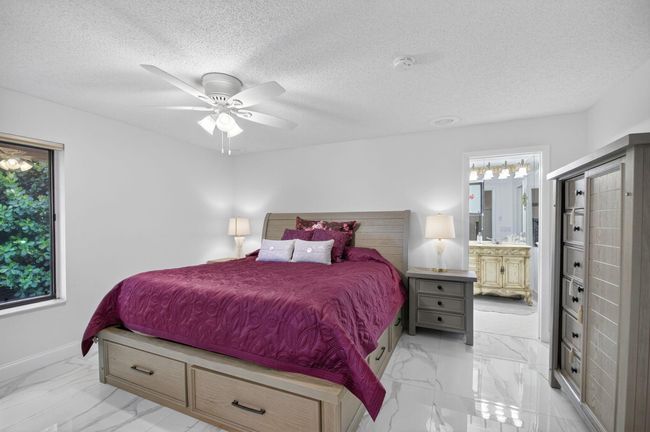 6858 Fountains Cir, Condo with 3 bedrooms, 3 bathrooms and null parking in Lake Worth FL | Image 34