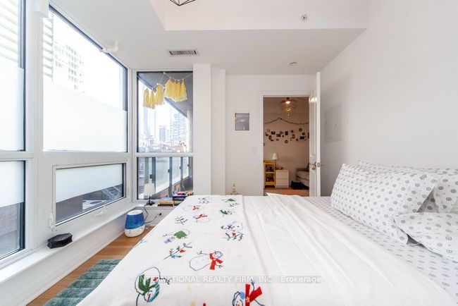 318 - 8 Mercer St, Condo with 1 bedrooms, 1 bathrooms and null parking in Toronto ON | Image 27
