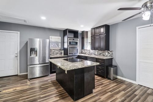 5340 Bourquin St, Dallas, TX, 75210-3109 | Card Image