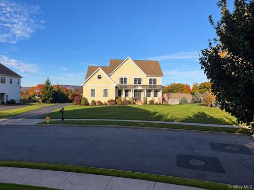 47 Deangelis Dr, Monroe, NY, 10950-3027 | Card Image