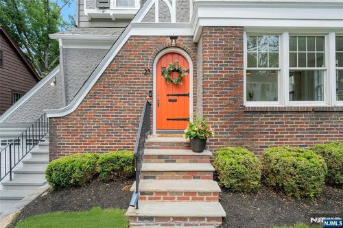 23 Broadview Ave, Maplewood, NJ, 07040-3611 | Card Image