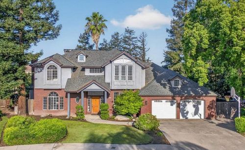 2976 Holly Ave, Clovis, CA, 93611-6031 | Card Image
