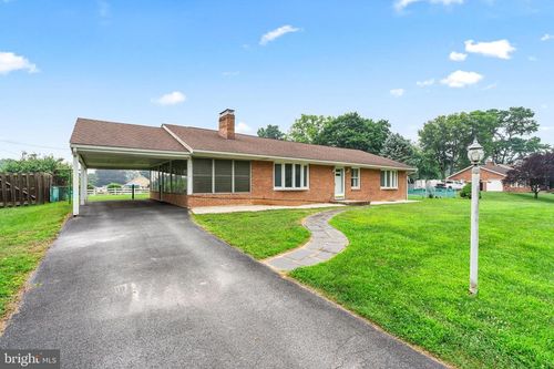 18219 Summerlin Dr, HAGERSTOWN, MD, 21740-9573 | Card Image