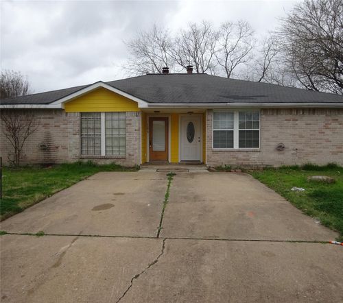 11021 Crenchrus Ct, Houston, TX, 77086-1404 | Card Image