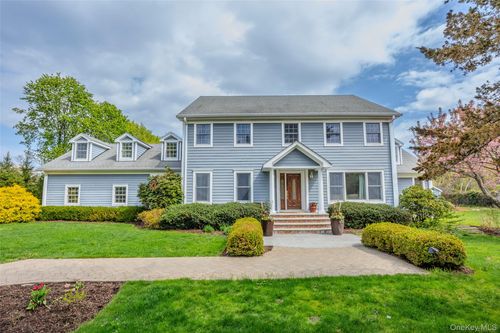 47 Briarfield Ln, Huntington, NY, 11743-3870 | Card Image