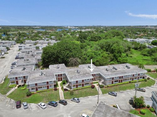 207-3120 Cynthia Ln, Lake Worth Beach, FL, 33461-5808 | Card Image