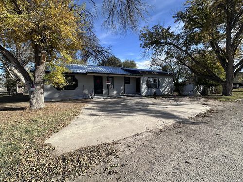 202 Hill St, Iraan, TX, 79744 | Card Image