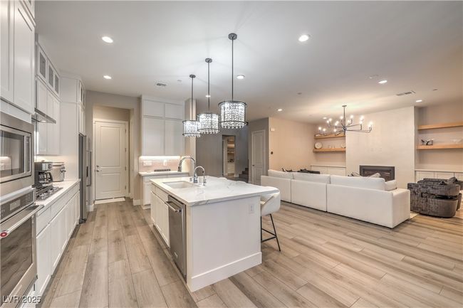 8984 Rolling Pietra St, House other with 5 bedrooms, 5 bathrooms and null parking in Las Vegas NV | Image 9