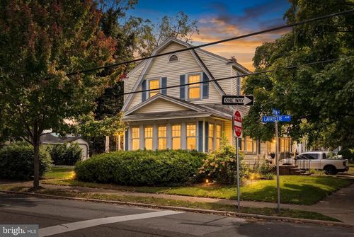 100 W Park Avenue, HAMILTON, NJ, 08610 | Card Image