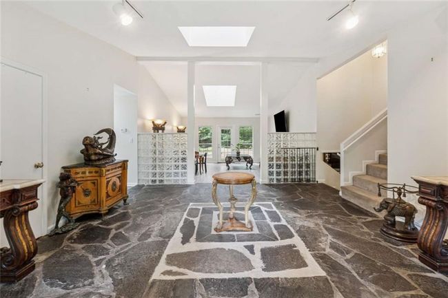 285 Glen Lake Dr, House other with 4 bedrooms, 4 bathrooms and 1 parking in Atlanta GA | Image 4