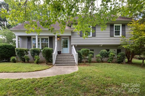 6917 Lancer Dr, Charlotte, NC, 28226-7611 | Card Image